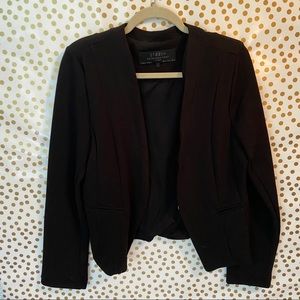 Lightweight blazer